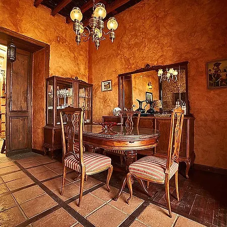 Vakantiehuis Antigua Escuela De 1840 Fasnia